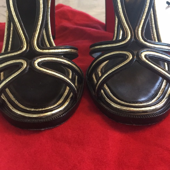 Christian Louboutin Zenobissima Block-Heel Sandal - Picture 4 of 16